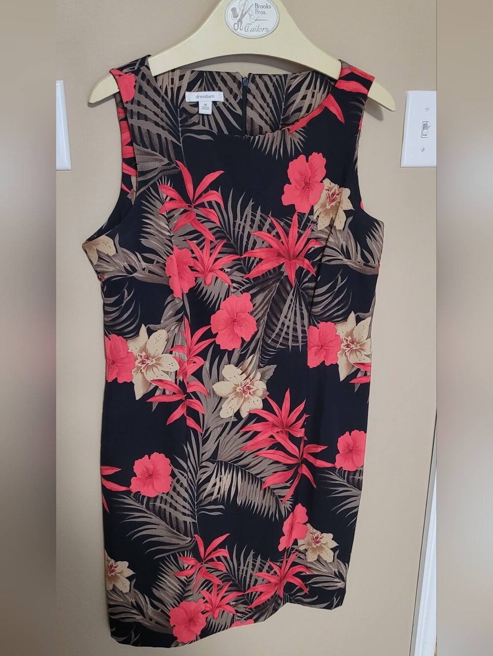 💜2 for $10💜 Bundle and save Sheath Dress with Coral & Cream Tropical Print